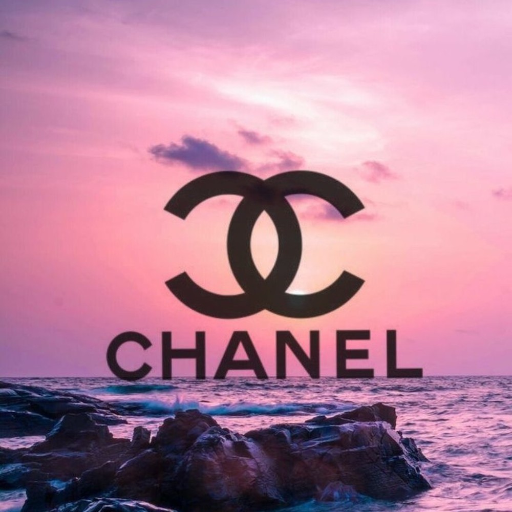 Meet your Posher, Chanel